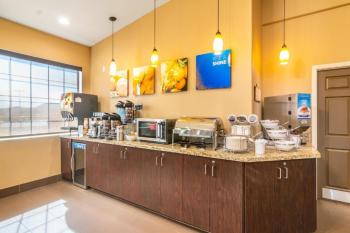 Comfort Inn & Suites Main image